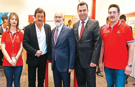 Vodafone 200 milyonluk yatırımla 1.200 mağazayı yeniliyor!