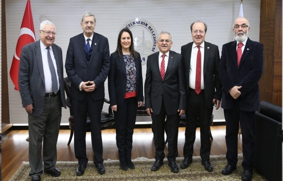 Kayseri Büyükşehir Gazeteciler Cemiyeti Basın Evi açıldı!