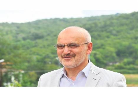 Yücel Çelikbilek kimdir?