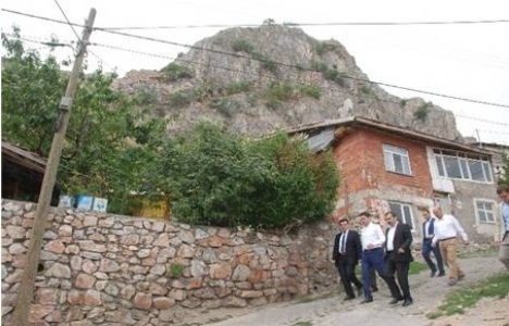 Tokat Kalesi çevresindeki riskli binalar taşınacak!