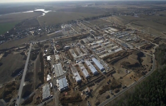 Rusya’da koronavirüs hastaları için yapılan hastanenin inşaatı, havadan görüntülendi!