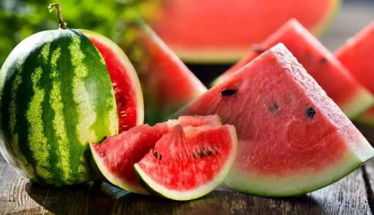 Kilosu 30 TL olan karpuzun dilim fiyatını görenin gözleri yuvalarından çıktı! Mevsiminden önce şok etti