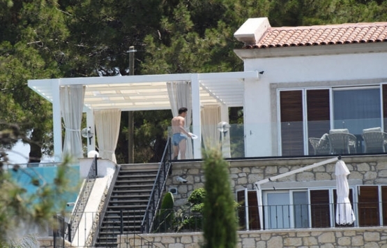 Mesut Özil in Alaçatı daki süper lüks villası beğeni topluyor!