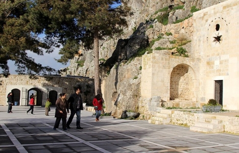 Dünyanın ilk mağara kilisesi 500 bin turist hedefliyor!