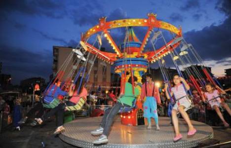 Ankara Büyükşehir Belediyesi Panayır projesi ile ilçe ilçe eğlendiriyor!