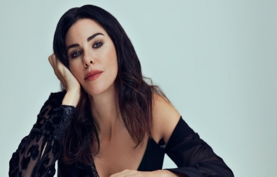 15 bin TL lik kirasını ödeyemeyen Defne Samyeli, 30 bin TL lik ev arıyor!