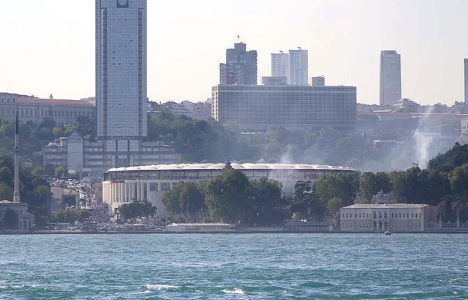 Beşiktaş Vodafone Arena'nın çatısına onay!