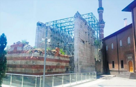 Augustus Tapınağı'nın yıkım haberi asılsız çıktı!