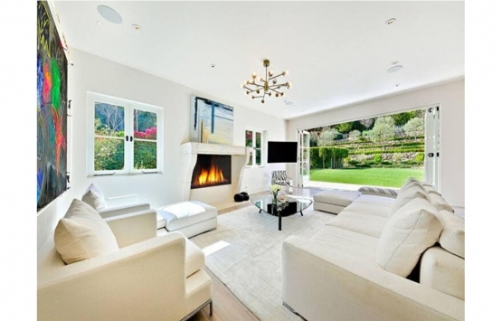 Prens Harry ve Meghan Markle Kylie Jenner ın Malibu daki evine talip!