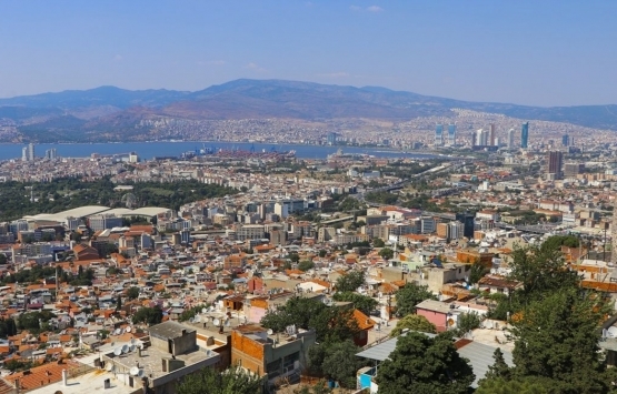 İzmir'de tarım arazilerine konut inşa edildiği iddiası!