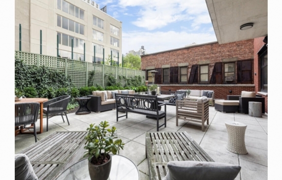 Sophie Turner ve Joe Jonas New York taki evlerini 5.8 milyon dolara satıyor!