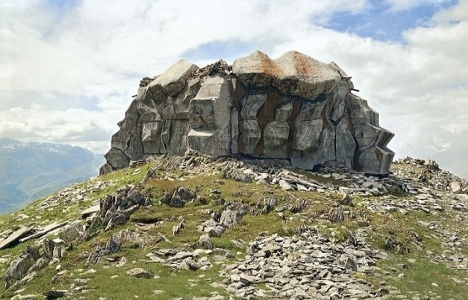 İşte İsviçre'nin askeri binaları!