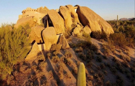 Arizona’daki taş devri evi 4,2 milyon dolara satılıyor!