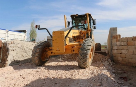 Şanlıurfa Akçakale’de yol yapım çalışmaları devam ediyor!
