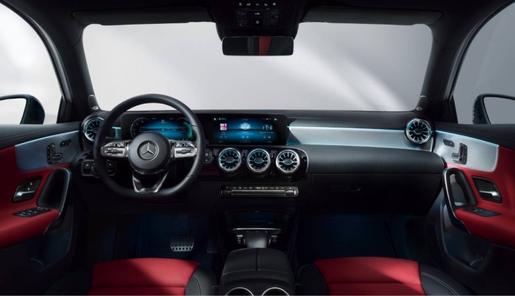 Mercedes-Benz’den inanılmaz fiyat! A Serisi kaç lira oldu? Mercedes-Benz A Serisi nin 16 Eylül 2022 fiyat listesi...