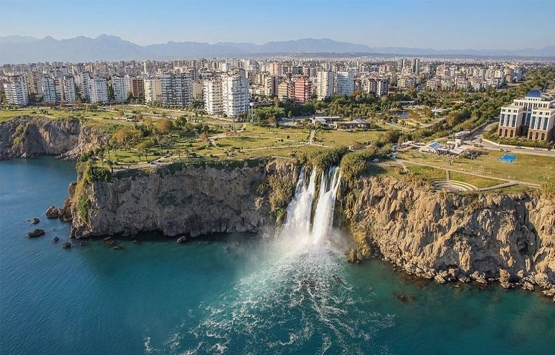 Antalya Demre deki kaçak villa için yıkım çalışmaları başladı! 