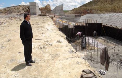 Kars Barajı sulama iletim hattı sayesinde tarım arazileri suya kavuşacak!