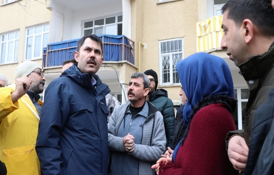 Murat Kurum, Elazığ'da evleri hasar gören vatandaşlarla bir araya geldi!