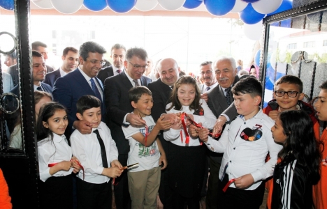 Küçükçekmece Kartaltepe Ortaokulu açıldı!