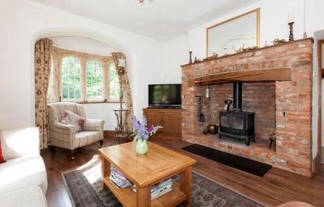 İngiltere deki Molly nin Evi satışa çıktı!