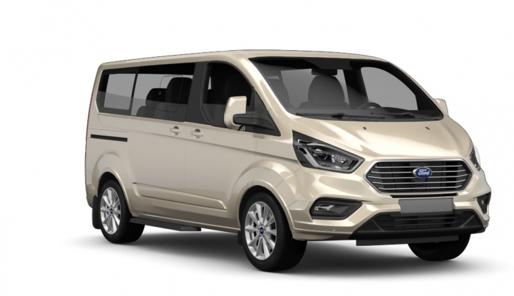 Yüksek taşıma kapasitesi ile Ford Tourneo serisi yükünüzü hafifletiyor! Fiyatı en çok merak edilenler arasına girdi