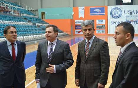 Uşak Üniversitesi spor tesisleri faaliyete açıldı!