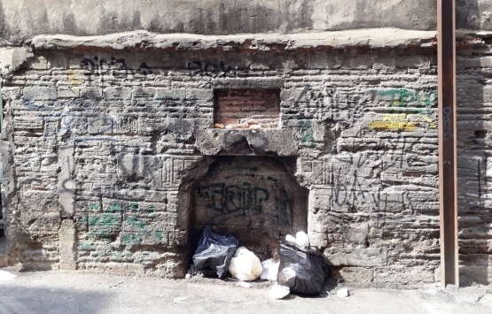 Kaçak kat çıkılan Pir Mehmed Çeşmesi’nde restorasyon tamamlandı!