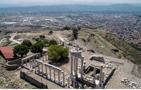 İzmir Bergama Millet Bahçesi'ne itiraz!