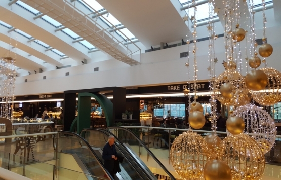 İstanbul'da bir AVM'de çıkan yangın söndürüldü!