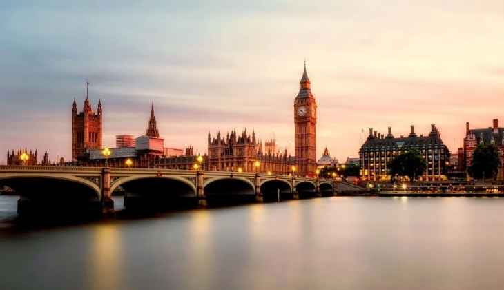 Rekor enflasyon İngiliz basınının gündeminde! 45 milyon vatandaş enerji yoksulluğu çekecek!