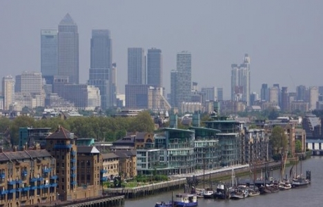 Londra'nın bankerleri bavul topluyor!