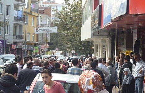 Fikirtepe'de imza atan vatandaşlardan eylem!