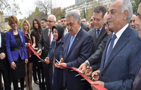 Hayati Yazıcı Bakü'de mağaza açılışı yaptı!