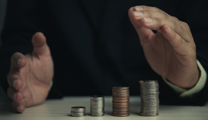 Merkez Bankaları sıkılaştırma yolunda: Fitch, 2023 küresel büyüme tahminini yükseltti!