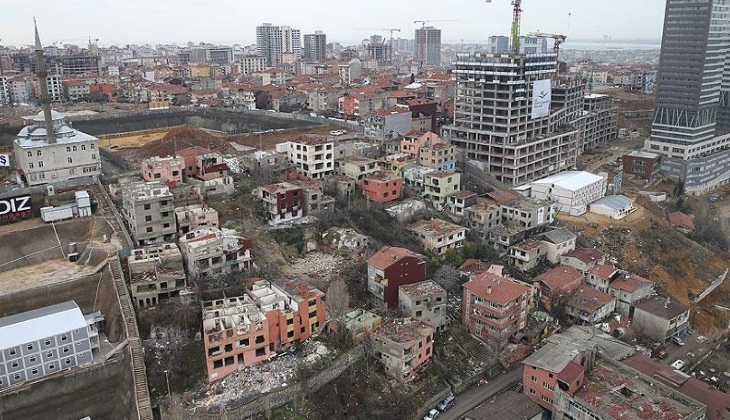 Bakan Özhaseki: Evlerini yerinde yapıp teslim edeceğiz, şeref sözü !
