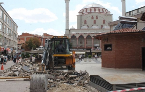 Polatlı Çarşı Cami Meydanı yenileniyor!