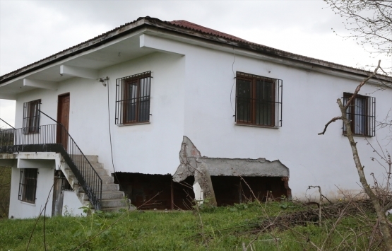 Ordu'daki riskli 12 ev tahliye edildi!