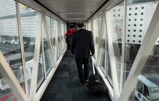 Meksika nın yeni devlet başkanı Obrador havalimanı projesini iptal etti!