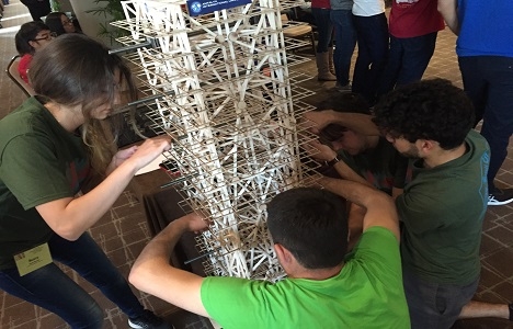 UAÜ öğrencileri SDC yarışmasından mimari değerlendirme ödülünü aldı!