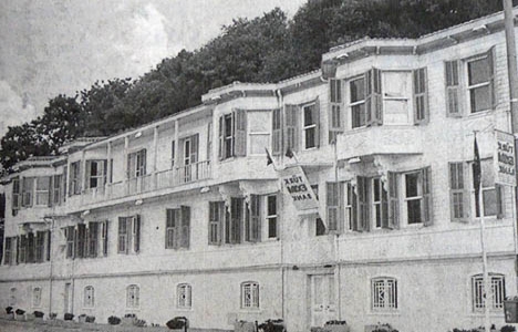 1997 yılında Vakıflar'ın değer biçemediği Ortaköy'de banka şubesi!