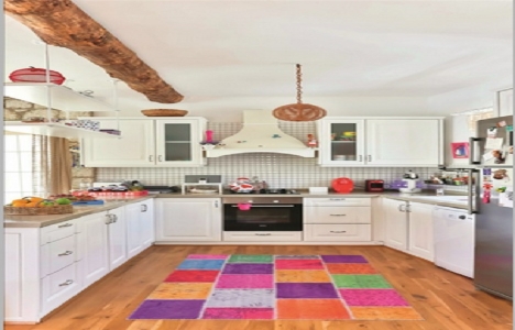 Doğa Rutkay,evinin kapılarını Instyle Home a açtı!