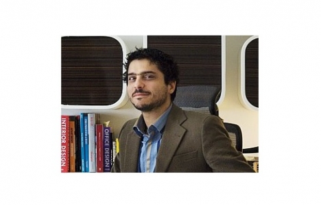 Şafak Emrence kimdir?