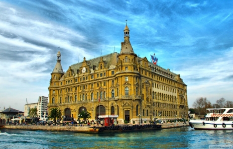 Haydarpaşa Garı'nın kum zemin üzerine nasıl inşa edildiği araştırılıyor!