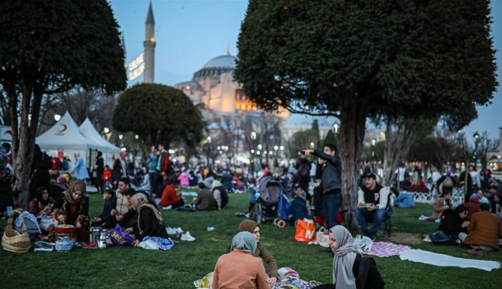2023 Ramazan imsakiye! İstanbul, Ankara, İzmir iftar vakti saat kaçta? 23 Mart 2023 İstanbul için iftar vakti! 