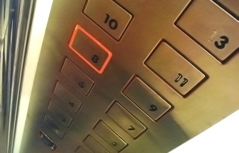 Asansörlerin kontrollerini belediye ve il özel idaresi yapacak!