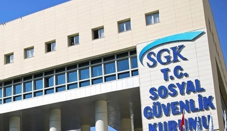 SGK maaş listesini güncelledi ve sonuçlar şaşırtıcı! Bu vatandaşlar emekli maaşını anında alacak!