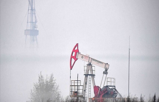 Petrol üretimi 9,7 milyon varil azaltılacak!