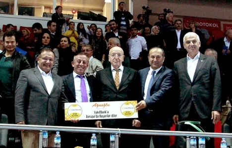 Ağaoğlu spora destek olmaya devam ediyor!