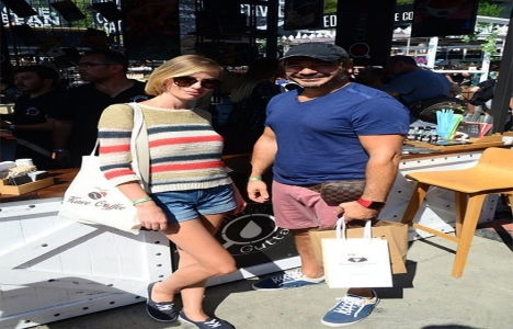 Şarkıcı Akın artık müteahhitlik yapıyor!