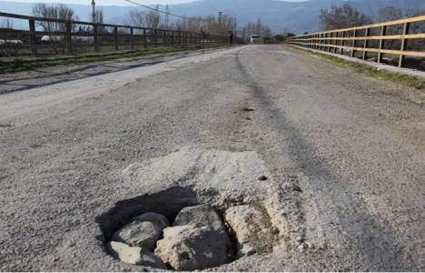Çardak Köprüsü’nde çalışmalar hızla devam ediyor!